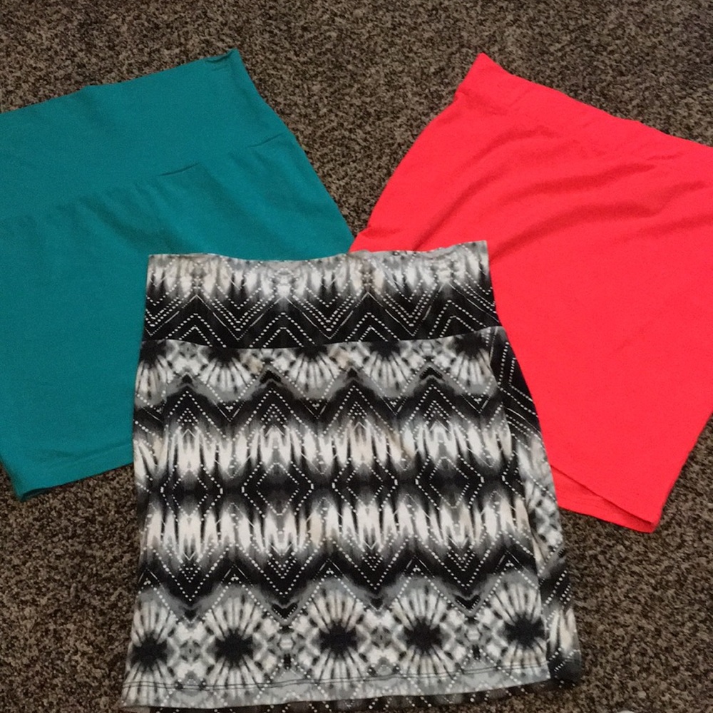 Bundle of 3 bodycon skirts!